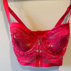 Victoria Secret’s Wicked Shimmer Lace Bralette Bra